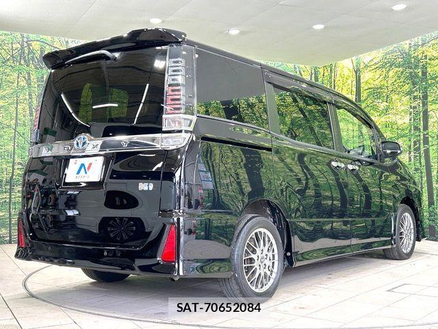 Toyota VOXY HYBRID 2020-10 8832439-17