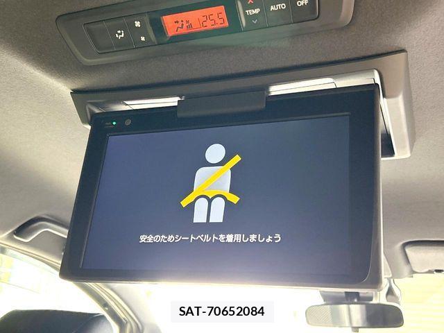 Toyota VOXY HYBRID 2020-10 8832439-1