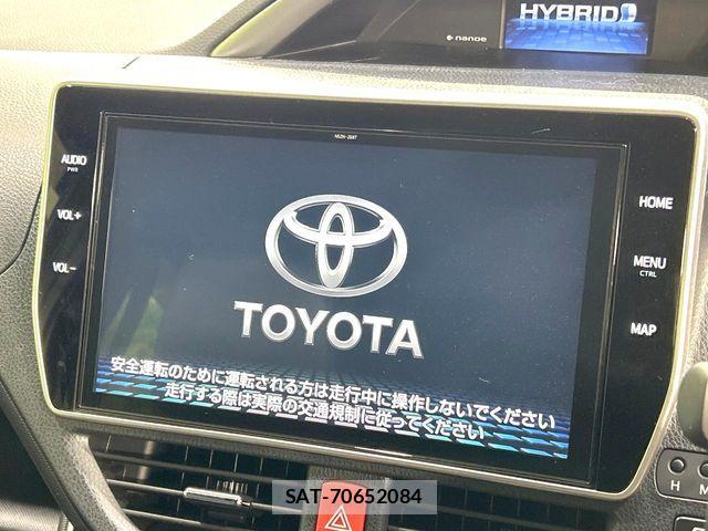 Toyota VOXY HYBRID 2020-10 8832439-2