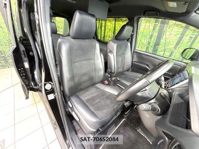 Toyota VOXY HYBRID 2020-10 8832439-8