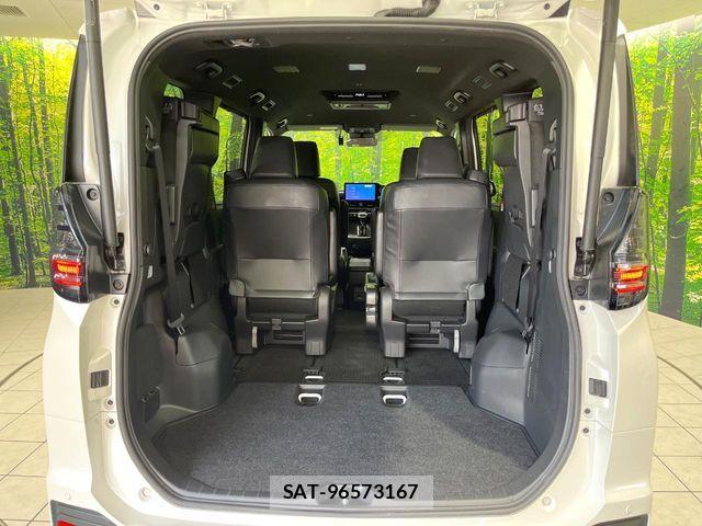 Toyota VOXY HYBRID 2024-02 8832434-10
