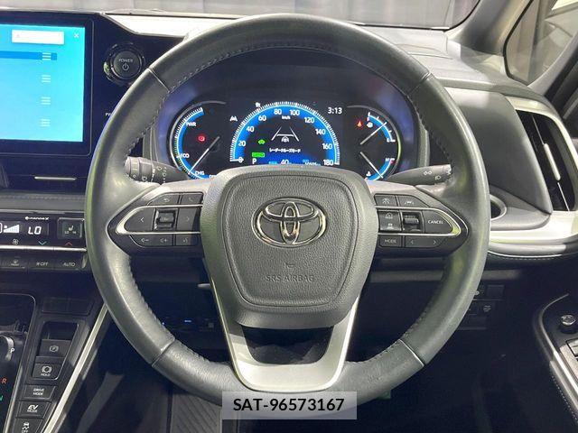 Toyota VOXY HYBRID 2024-02 8832434-11