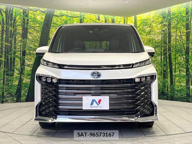 Toyota VOXY HYBRID 2024-02 8832434-14
