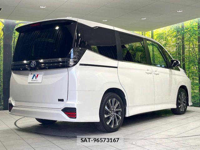 Toyota VOXY HYBRID 2024-02 8832434-17