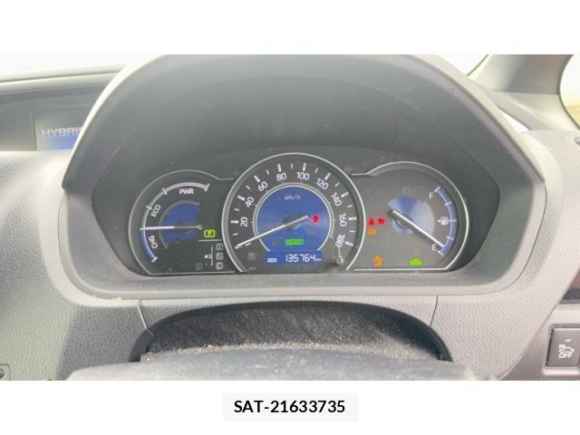 Toyota VOXY HYBRID 2018-07 8832460-10