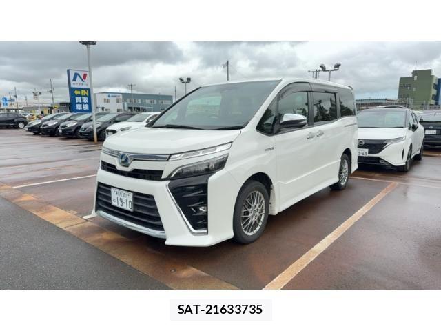Toyota VOXY HYBRID 2018-07 8832460-3