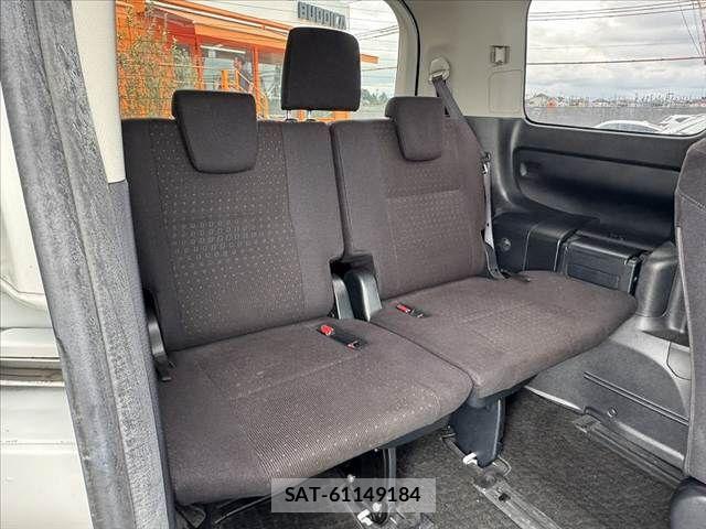 Toyota VOXY HYBRID 2014-05 8832462-20