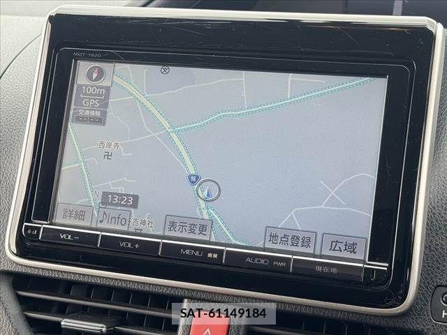 Toyota VOXY HYBRID 2014-05 8832462-22