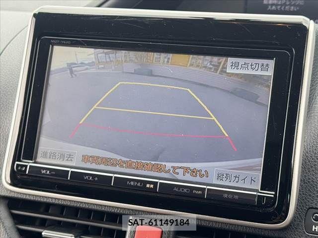 Toyota VOXY HYBRID 2014-05 8832462-23