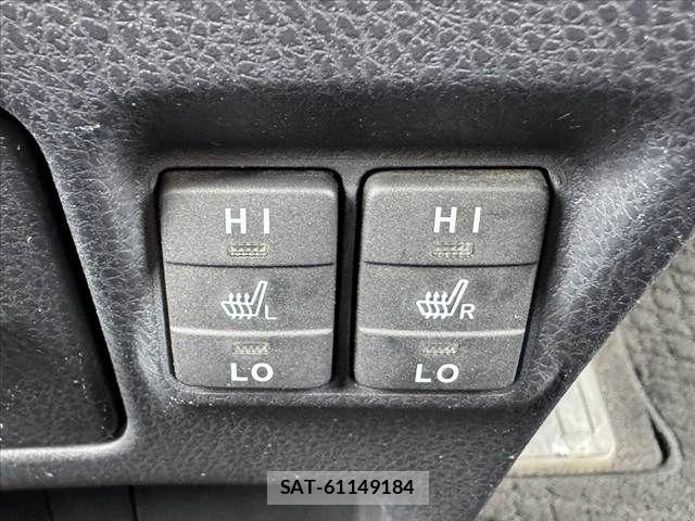 Toyota VOXY HYBRID 2014-05 8832462-25
