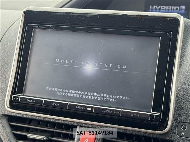 Toyota VOXY HYBRID 2014-05 8832462-2