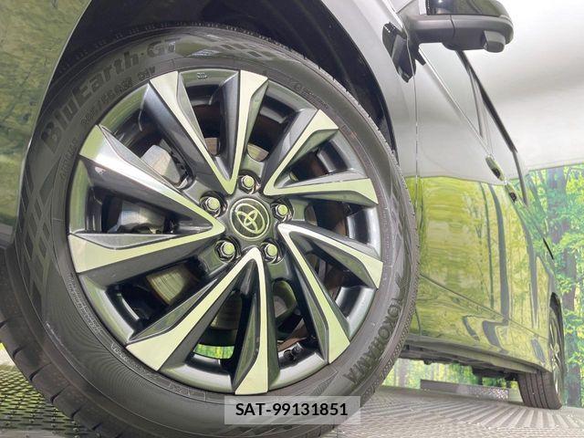 Toyota VOXY HYBRID 2025-10 8832422-13