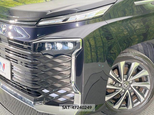 Toyota VOXY HYBRID 2025-03 8832432-12