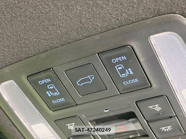Toyota VOXY HYBRID 2025-03 8832432-3