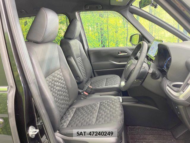 Toyota VOXY HYBRID 2025-03 8832432-7