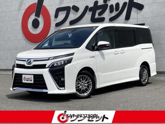 Toyota VOXY HYBRID 2017-07 8832450-0