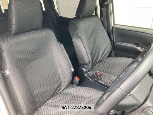 Toyota VOXY HYBRID 2017-07 8832450-21