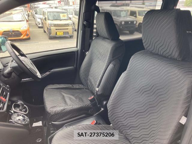 Toyota VOXY HYBRID 2017-07 8832450-25