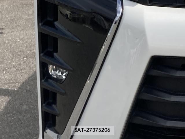 Toyota VOXY HYBRID 2017-07 8832450-8