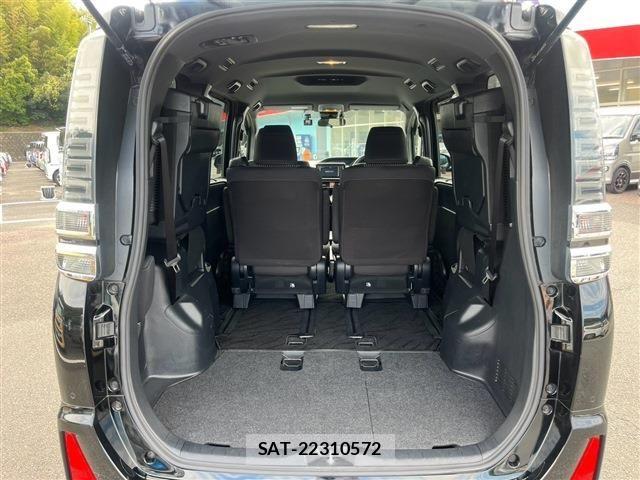 Toyota VOXY HYBRID 2020-10 8832449-17