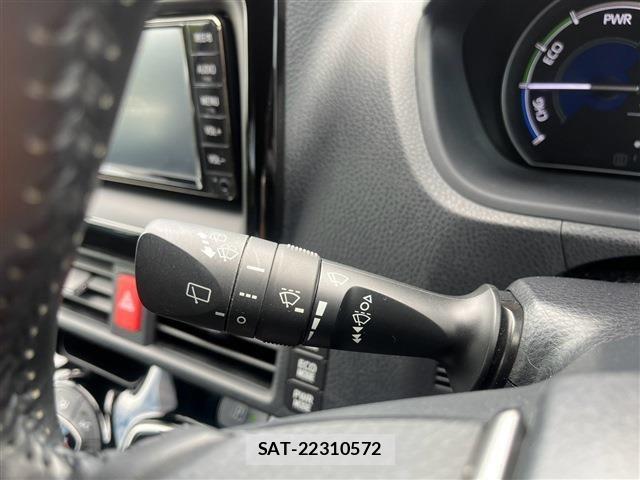 Toyota VOXY HYBRID 2020-10 8832449-21