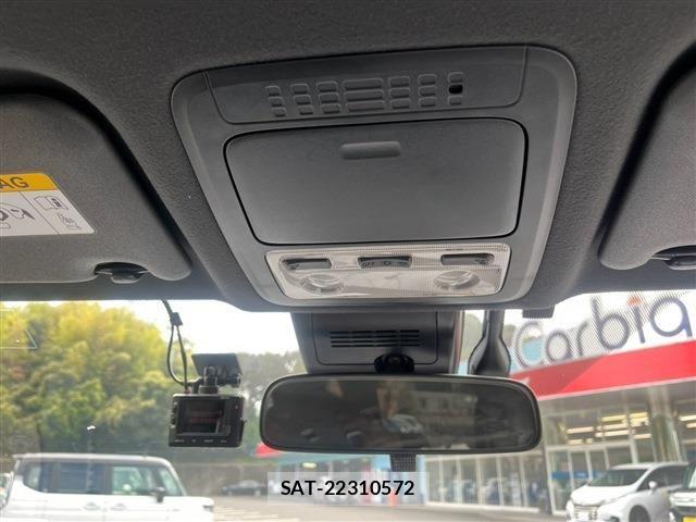 Toyota VOXY HYBRID 2020-10 8832449-28
