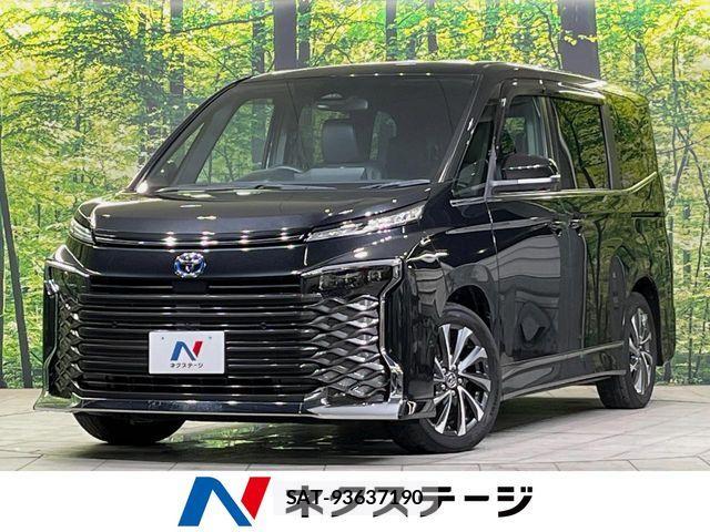 Toyota VOXY HYBRID 2023-01 8832430-0