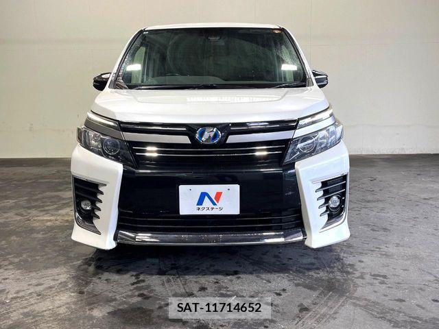 Toyota VOXY HYBRID 2016-07 8832461-15