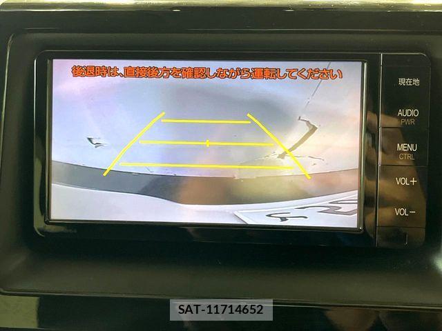 Toyota VOXY HYBRID 2016-07 8832461-3