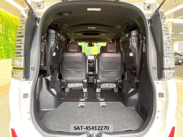 Toyota VOXY HYBRID 2019-01 8832435-10