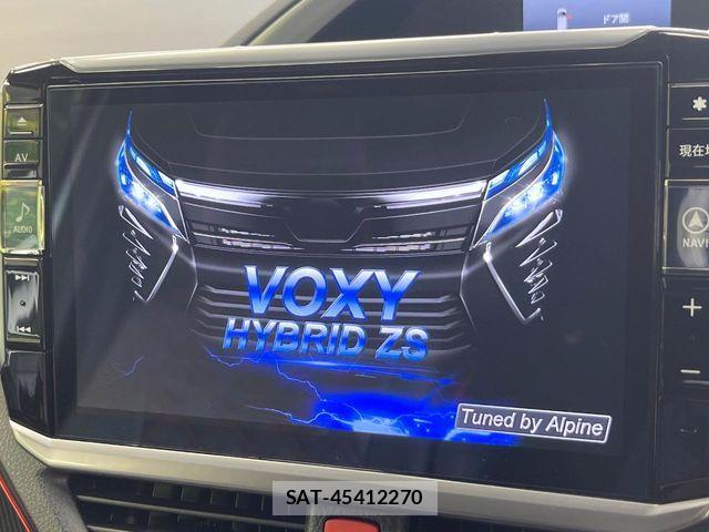 Toyota VOXY HYBRID 2019-01 8832435-2