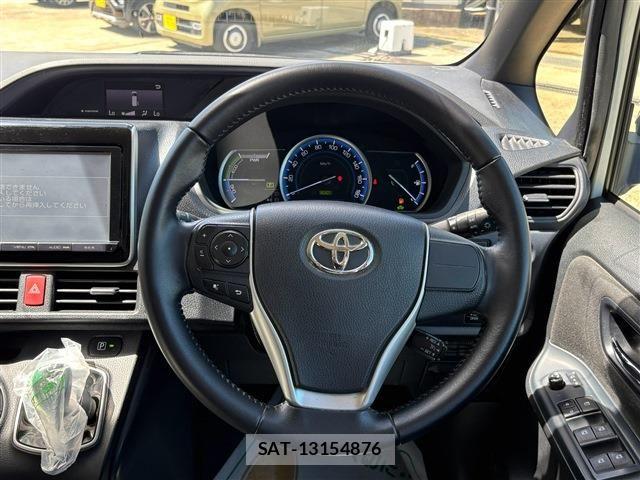 Toyota VOXY HYBRID 2015-07 8832459-27