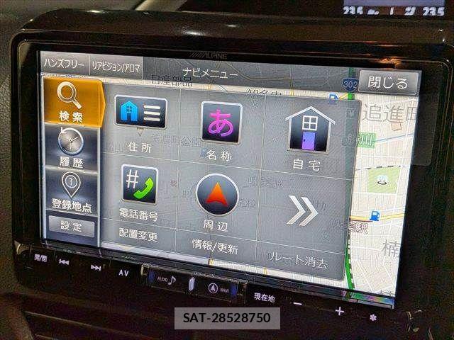 Toyota VOXY HYBRID 2019-08 8832451-4