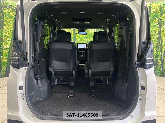 Toyota VOXY HYBRID 2022-10 8832429-10