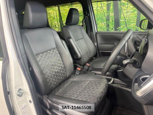 Toyota VOXY HYBRID 2022-10 8832429-7