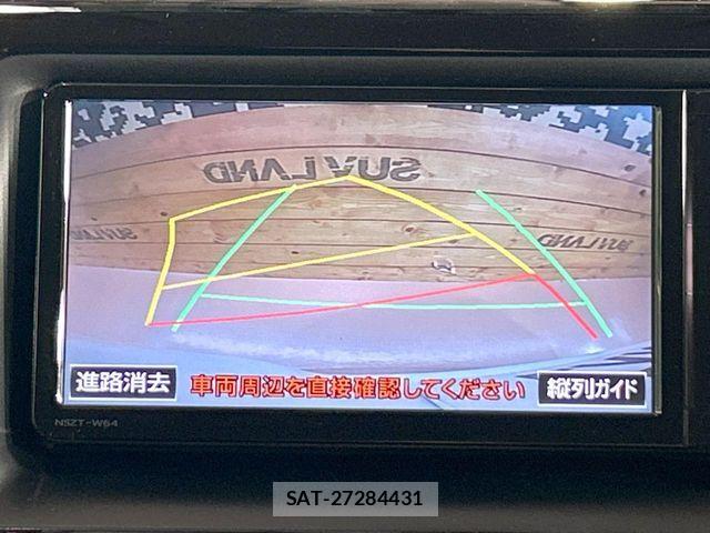 Toyota VOXY HYBRID 2015-10 8832458-4