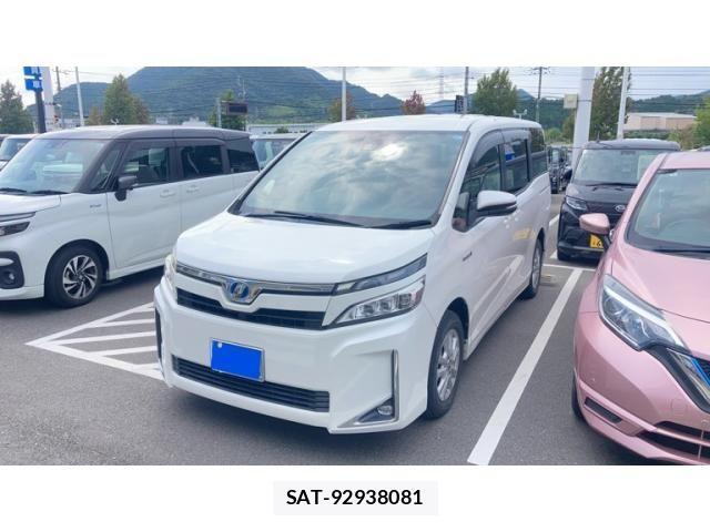 Toyota VOXY HYBRID 2018-03 8832463-0