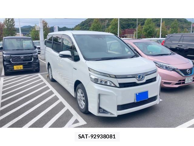Toyota VOXY HYBRID 2018-03 8832463-1