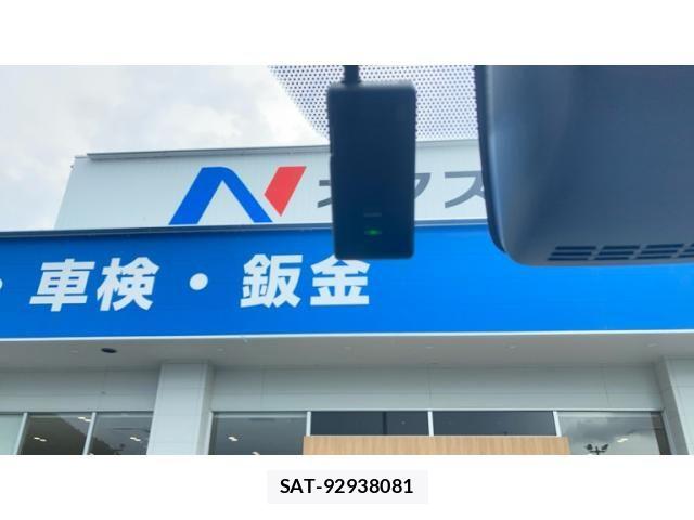 Toyota VOXY HYBRID 2018-03 8832463-24