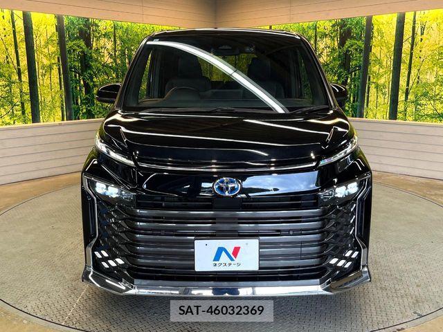 Toyota VOXY HYBRID 2023-09 8832433-15