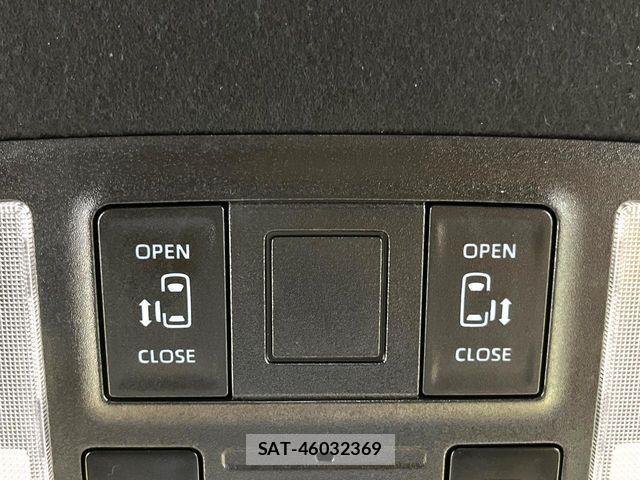 Toyota VOXY HYBRID 2023-09 8832433-4