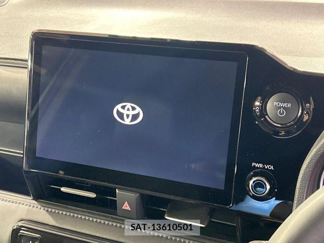 Toyota VOXY HYBRID 2024-08 8851058-2