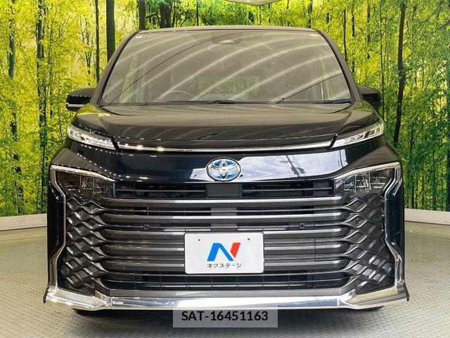 Toyota VOXY HYBRID 2024-09 8851056-14