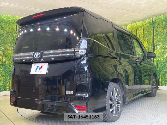 Toyota VOXY HYBRID 2024-09 8851056-16
