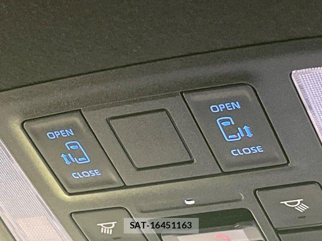Toyota VOXY HYBRID 2024-09 8851056-2