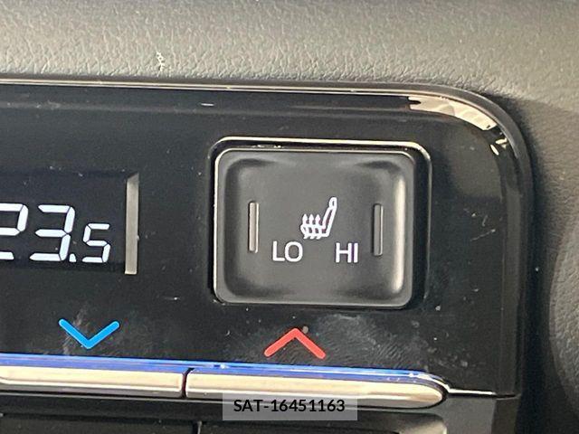 Toyota VOXY HYBRID 2024-09 8851056-6