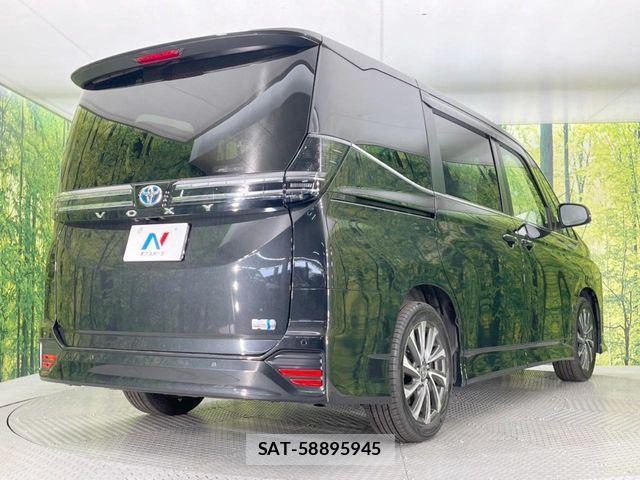 Toyota VOXY HYBRID 2024-12 8851063-17