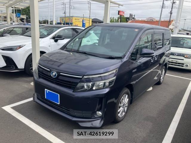 Toyota VOXY HYBRID 2014-05 8851068-0