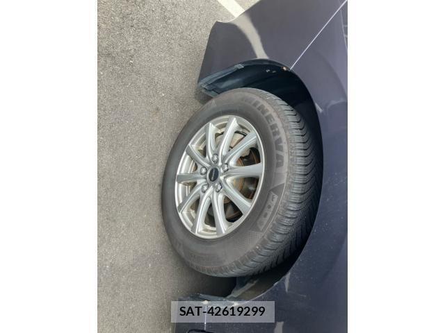Toyota VOXY HYBRID 2014-05 8851068-7
