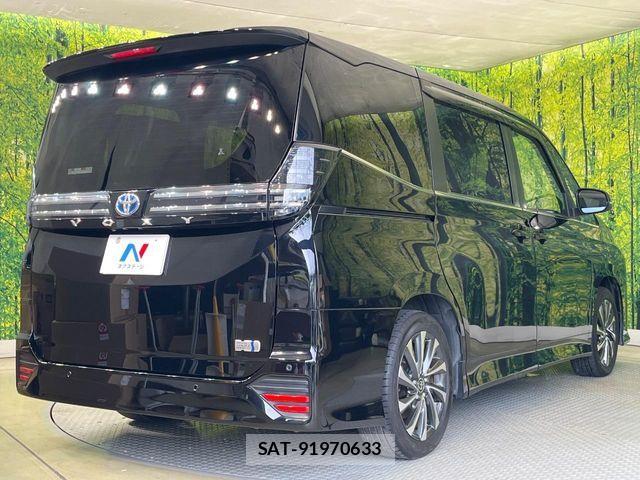 Toyota VOXY HYBRID 2022-04 8851061-16
